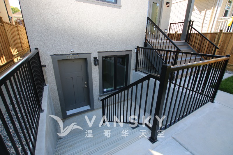 260125162047_Basement Entrance -4872 Ross.JPG